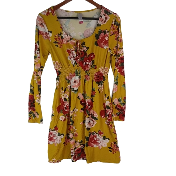 No Boundaries Dresses & Skirts - NoBo M Gold Red Floral Pullover Dress